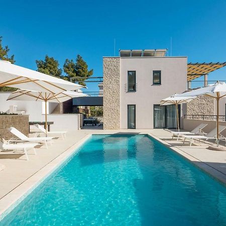 Luxury Villa Lucice View 밀나 외부 사진