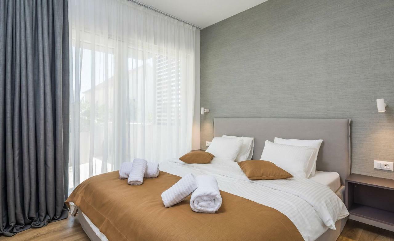 Luxury Villa Lucice View 밀나 외부 사진